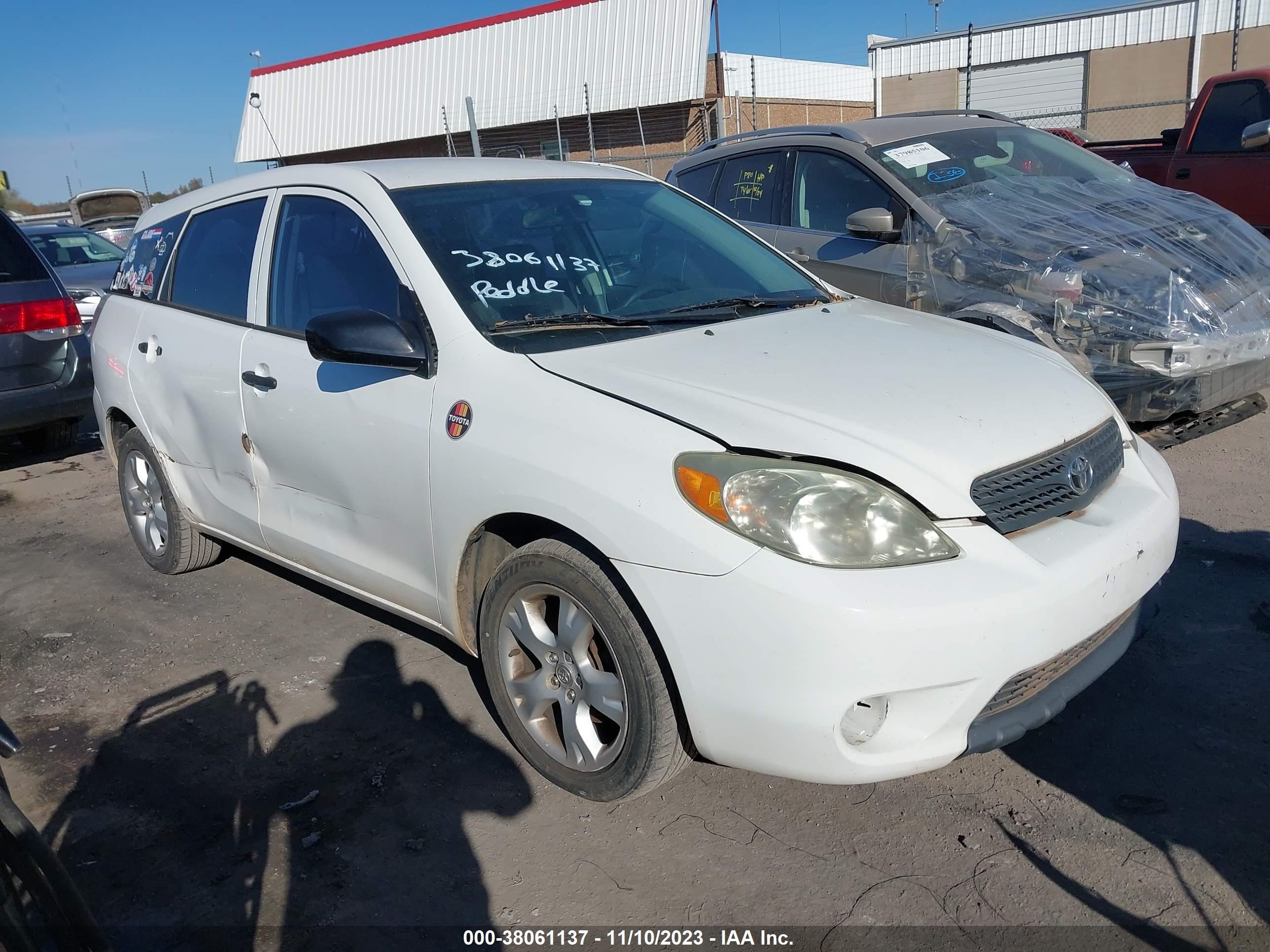 toyota matrix 2005 2t1kr32e75c342695