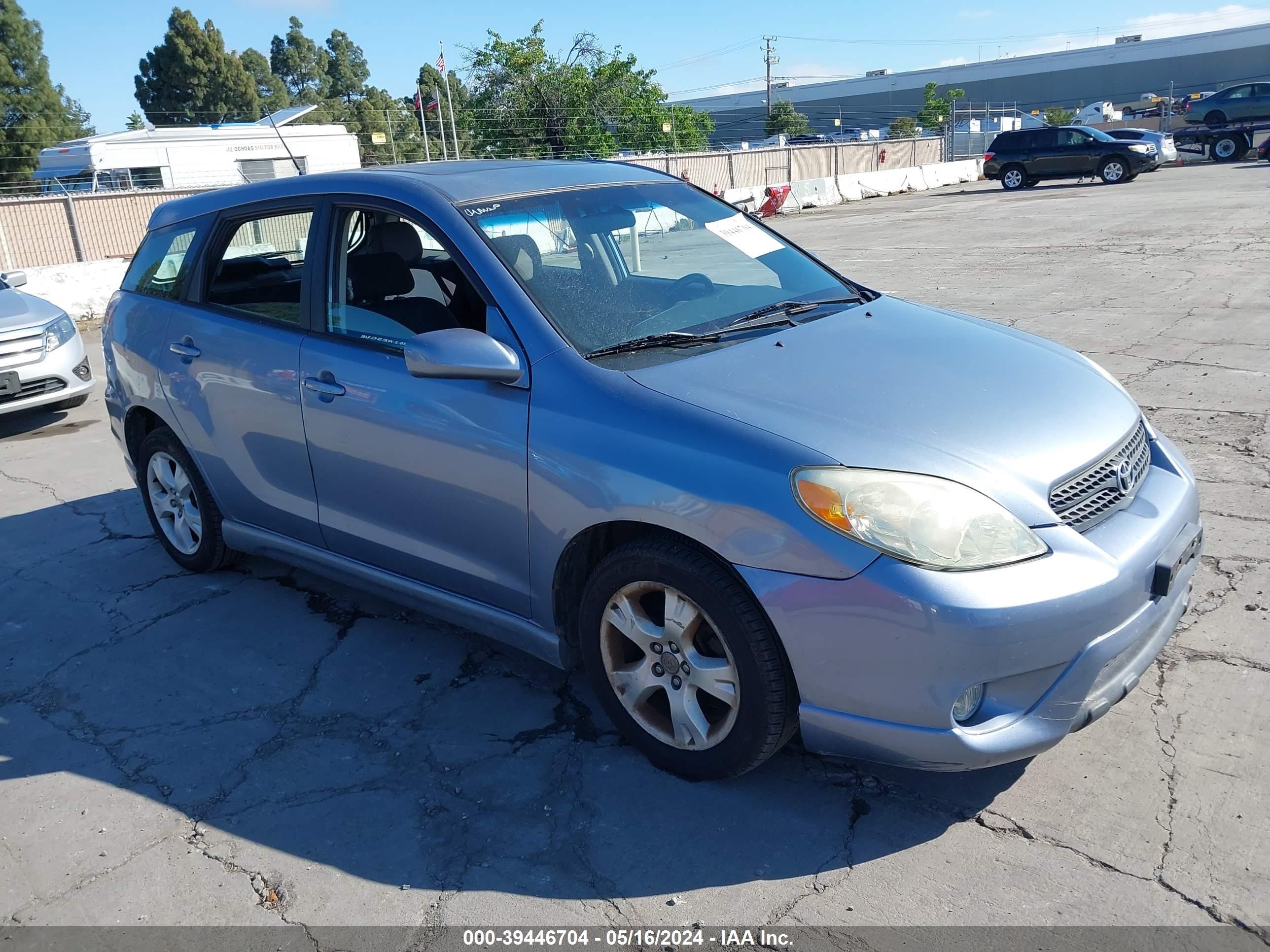 toyota matrix 2005 2t1lr30e45c481948