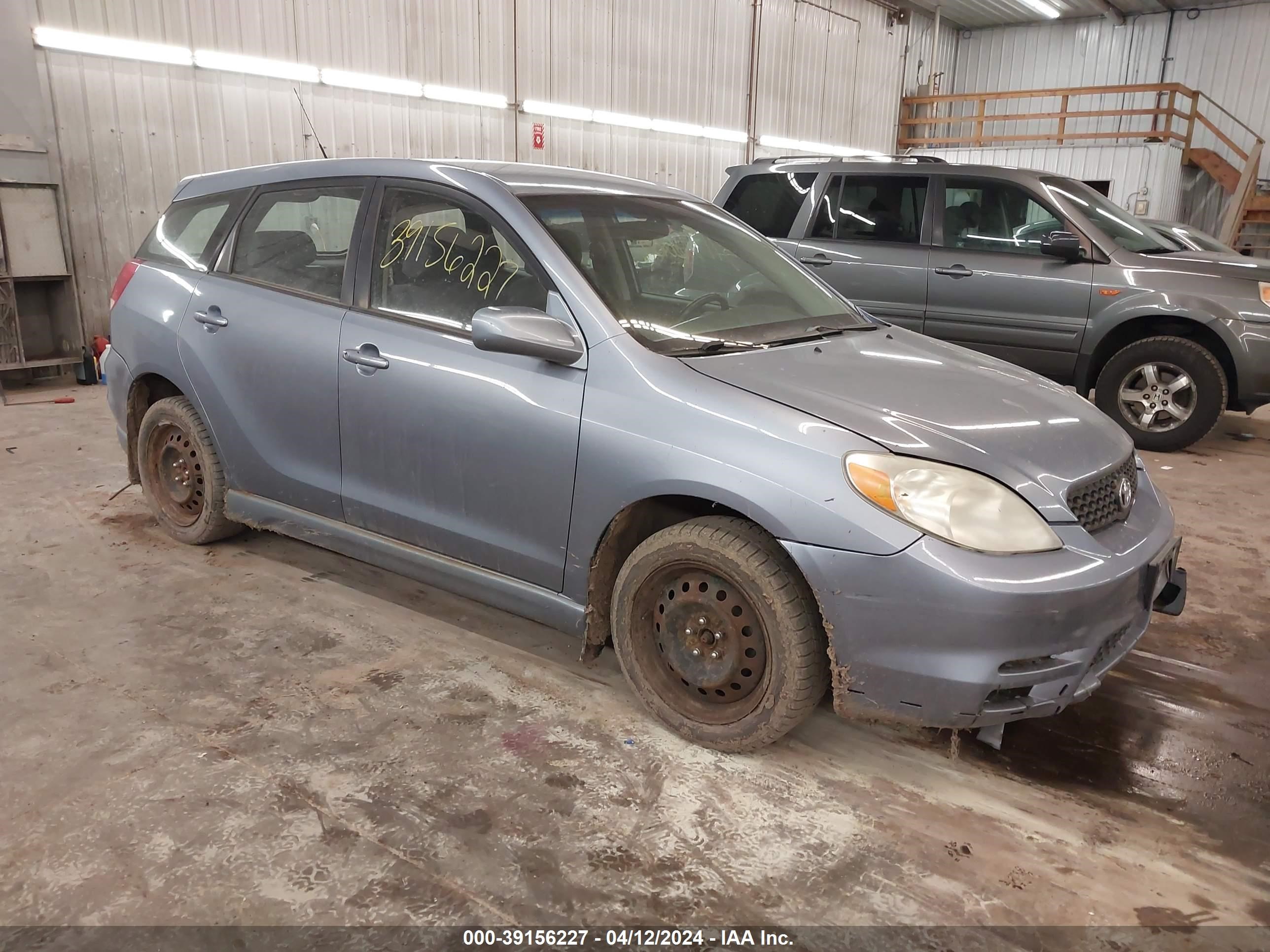 toyota matrix 2004 2t1lr32e14c236911