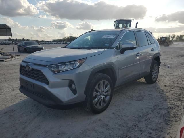 toyota rav4 xle p 2020 2t3c1rfv2lw078541