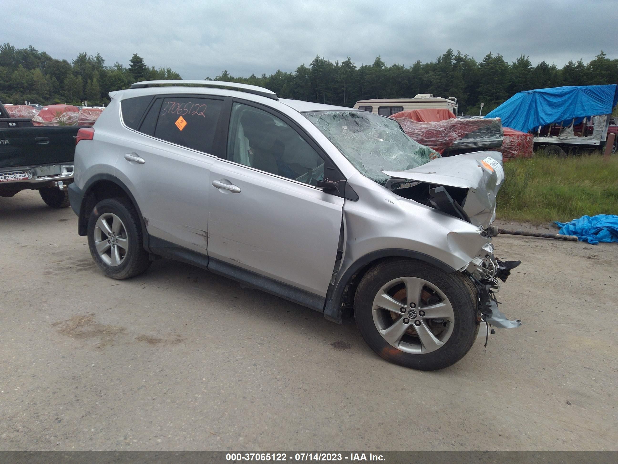 toyota rav 4 2015 2t3rfrev2fw243179