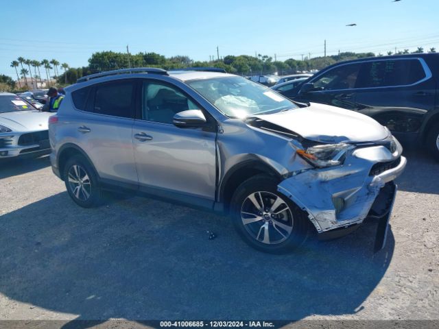 toyota rav4 2017 2t3rfrev3hw695774