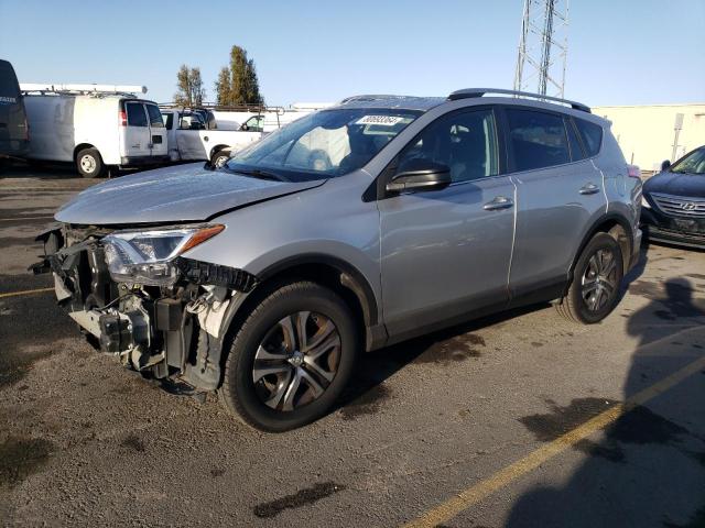 toyota rav4 le 2018 2t3zfrev1jw493893