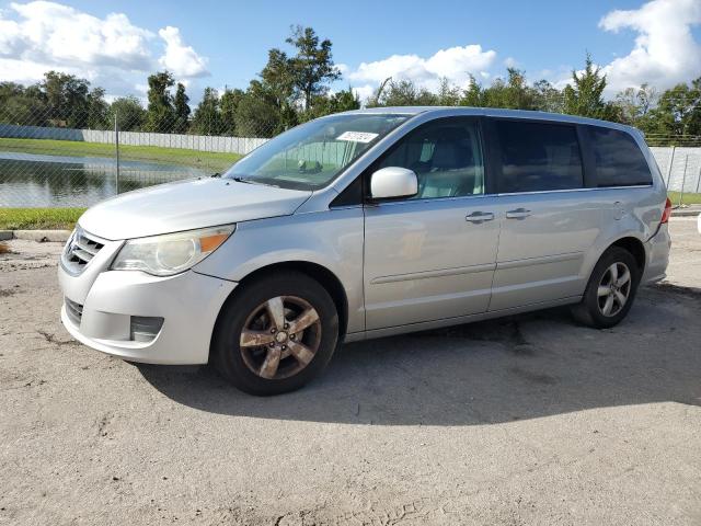 volkswagen routan se 2010 2v4rw3d17ar333447