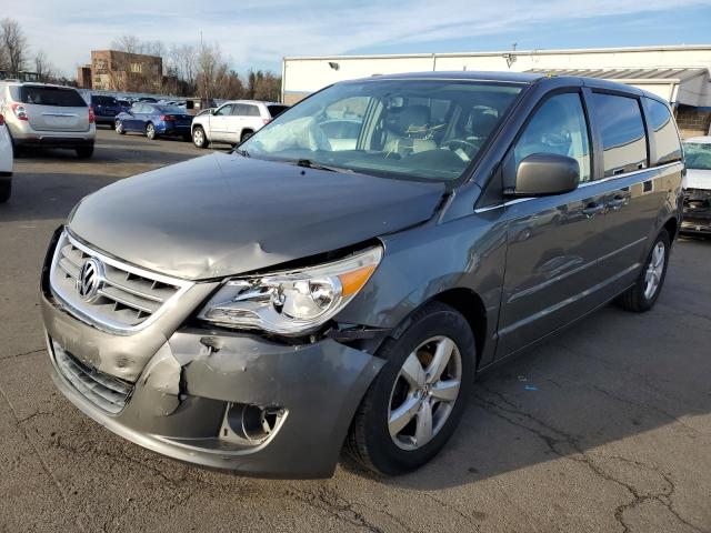 volkswagen routan se 2010 2v4rw3d18ar424436