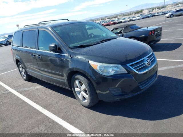 volkswagen routan 2011 2v4rw3dg1br718055