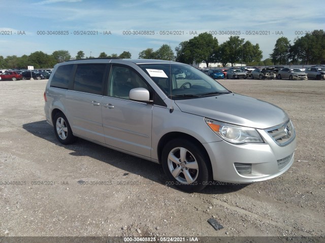 volkswagen routan 2011 2v4rw3dg9br622061