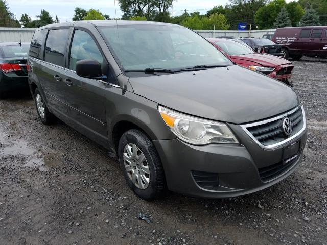 volkswagen routan s 2010 2v4rw4d11ar406754