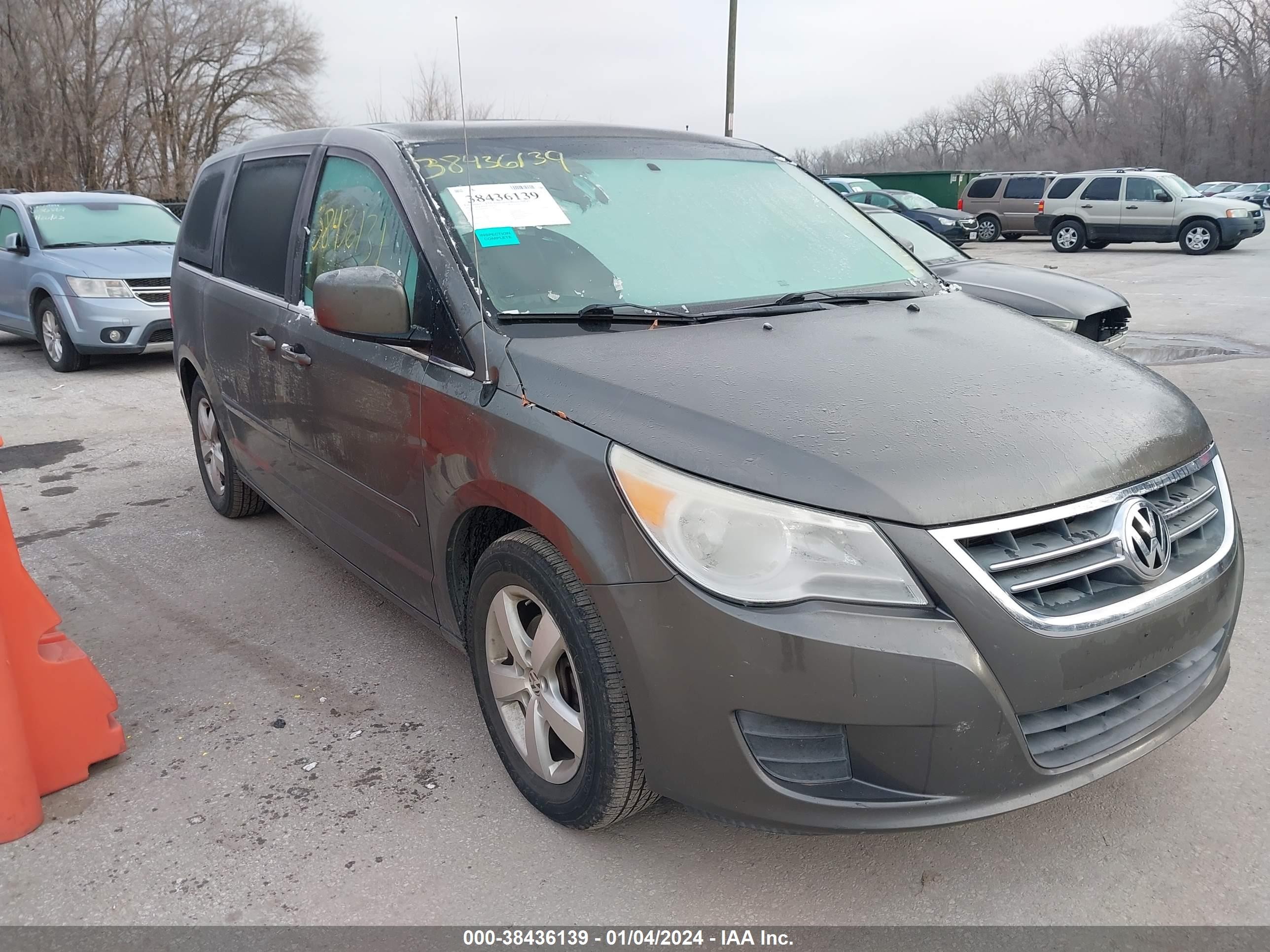 volkswagen routan 2010 2v4rw5dx4ar322728