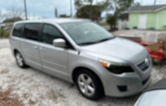 volkswagen routan 2009 2v8hw34129r501646