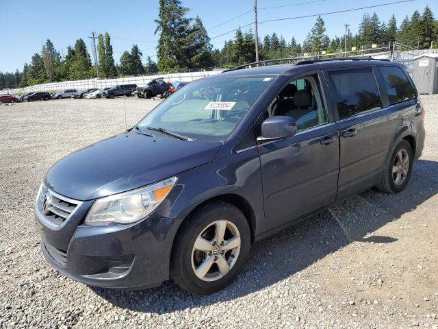 volkswagen routan 2009 2v8hw34169r501357