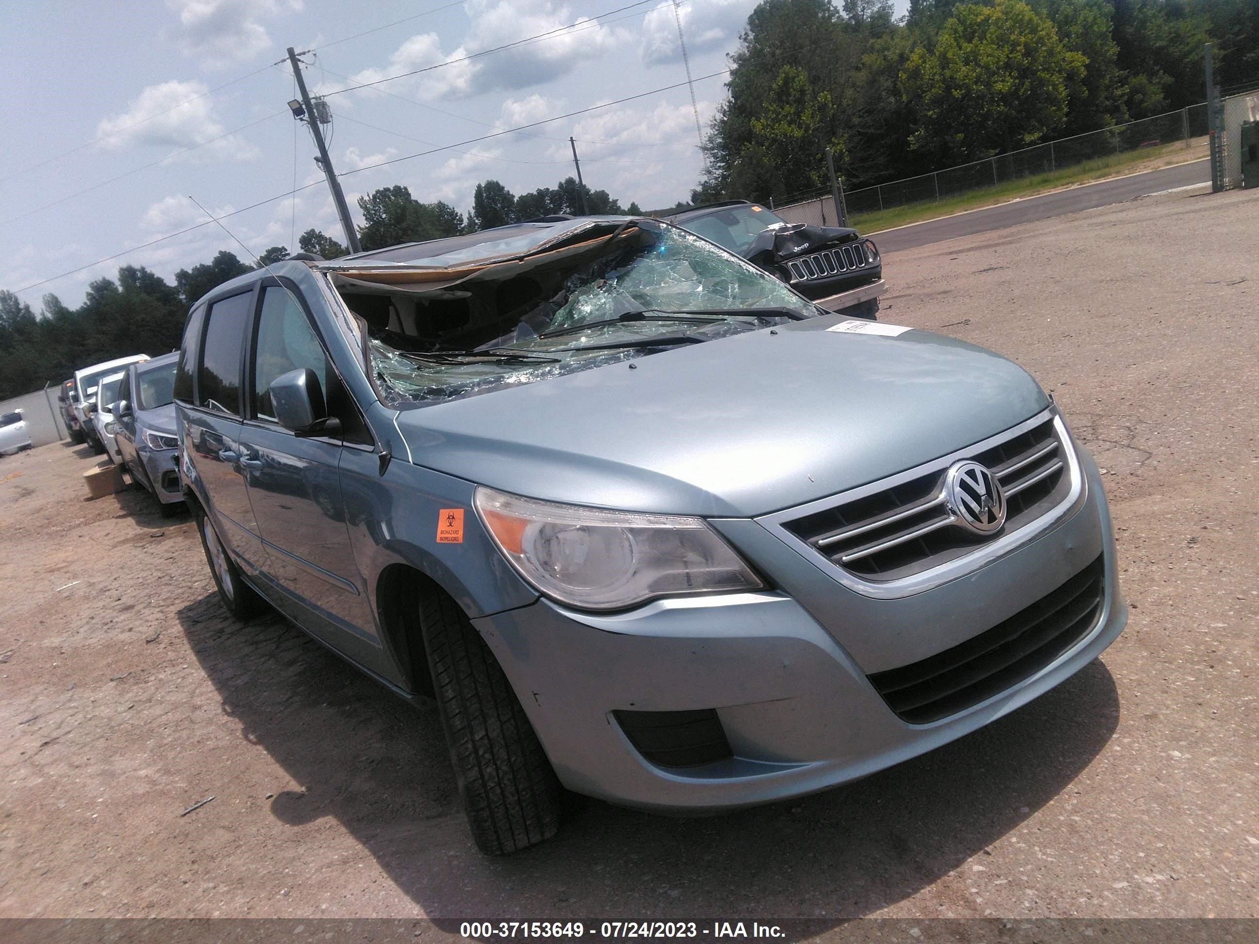 volkswagen routan 2009 2v8hw34169r541664