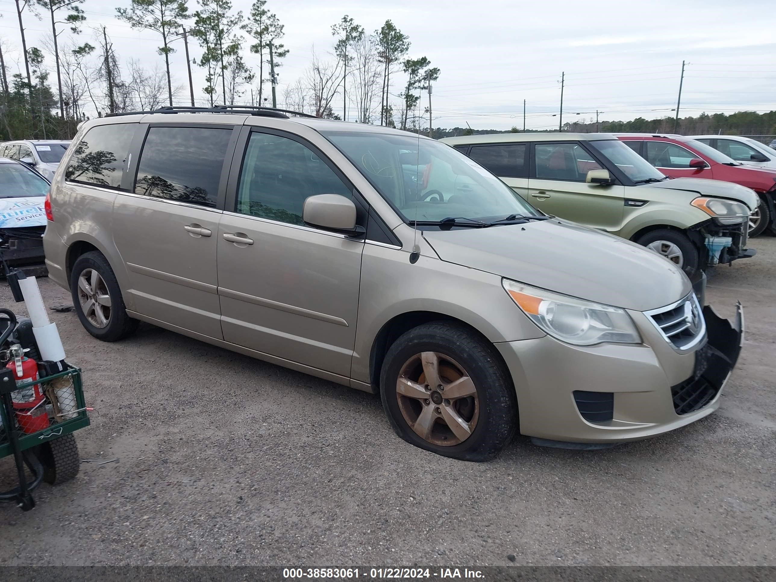 volkswagen routan se 2009 2v8hw34189r598500