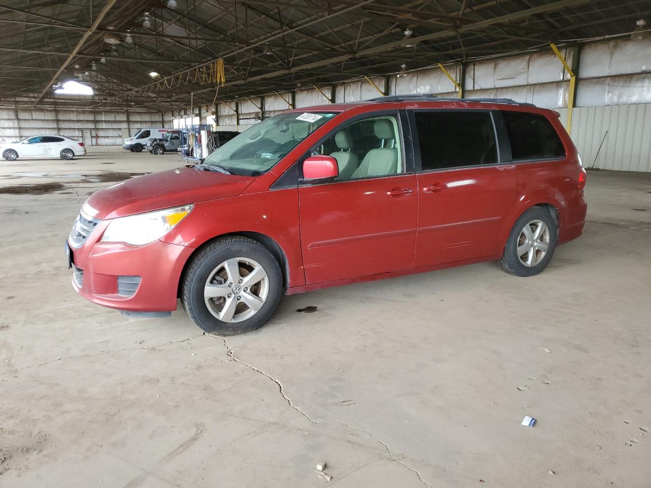 volkswagen routan 2009 2v8hw341x9r559715