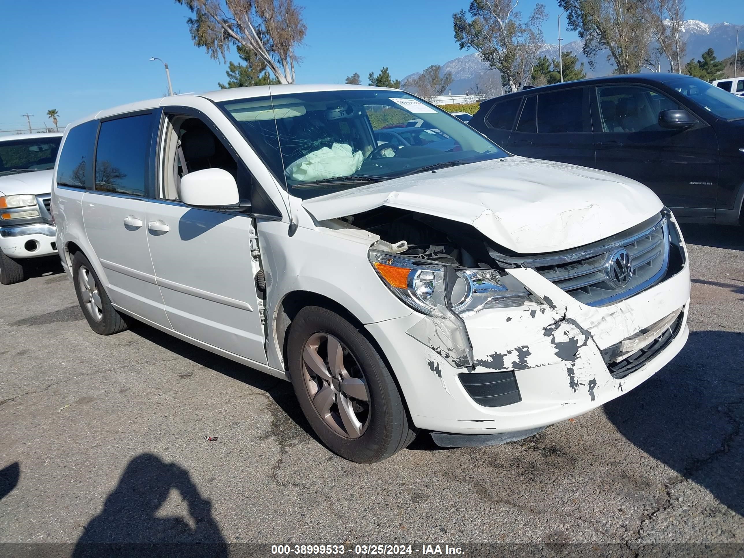 volkswagen routan 2009 2v8hw54x09r580265