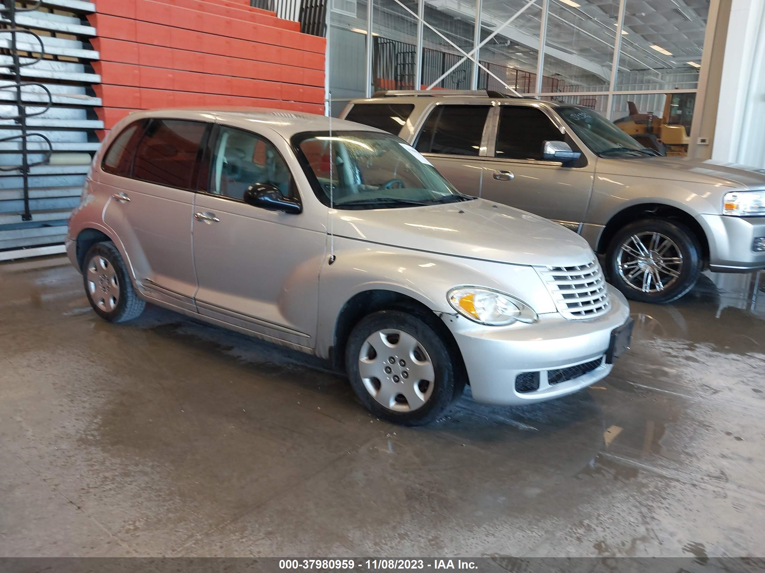 chrysler pt cruiser 2008 3a8fy48b58t213789