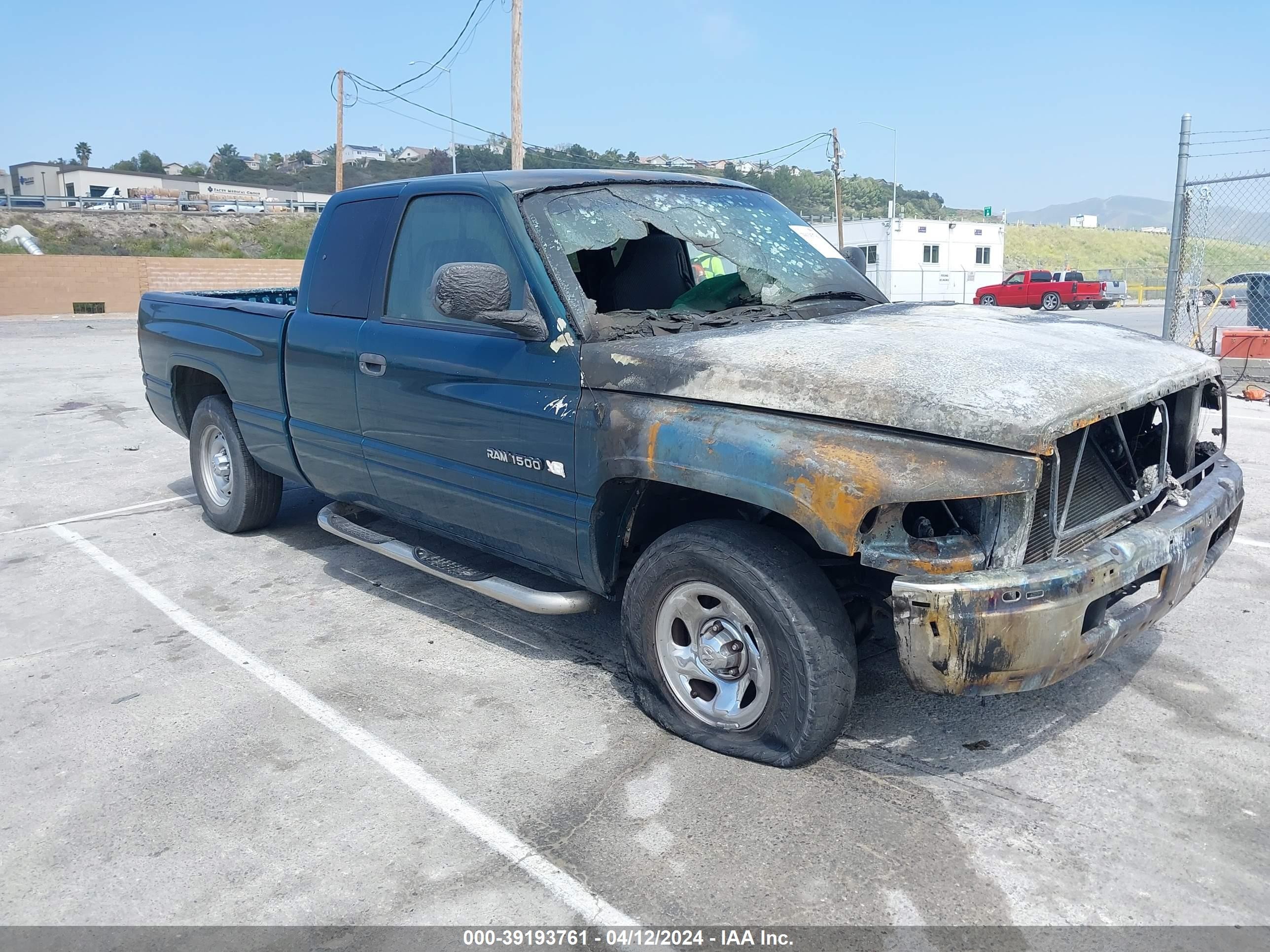 dodge ram 1999 3b7hc12y5xg133507