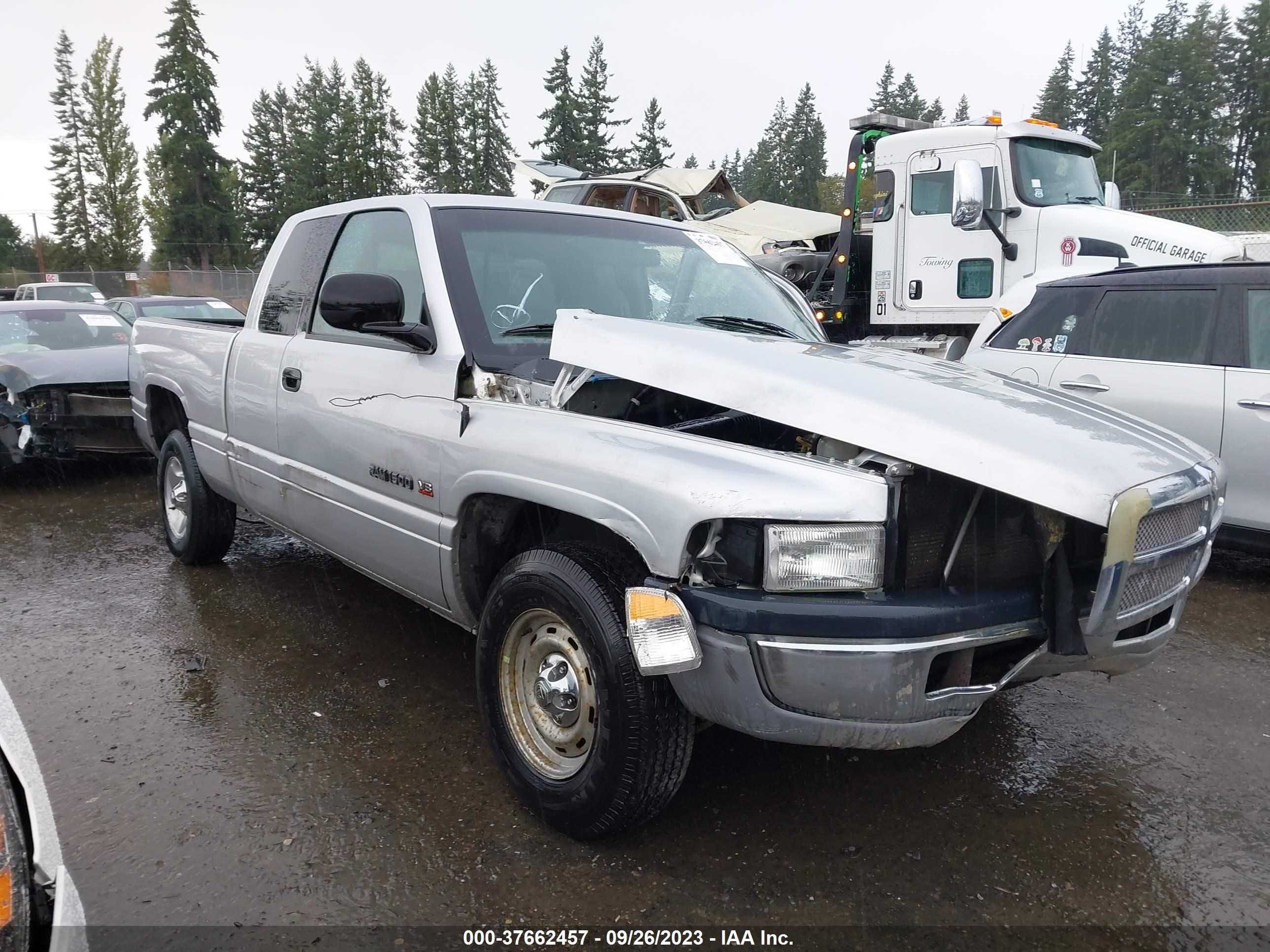 dodge ram 2001 3b7hc13y81g718443