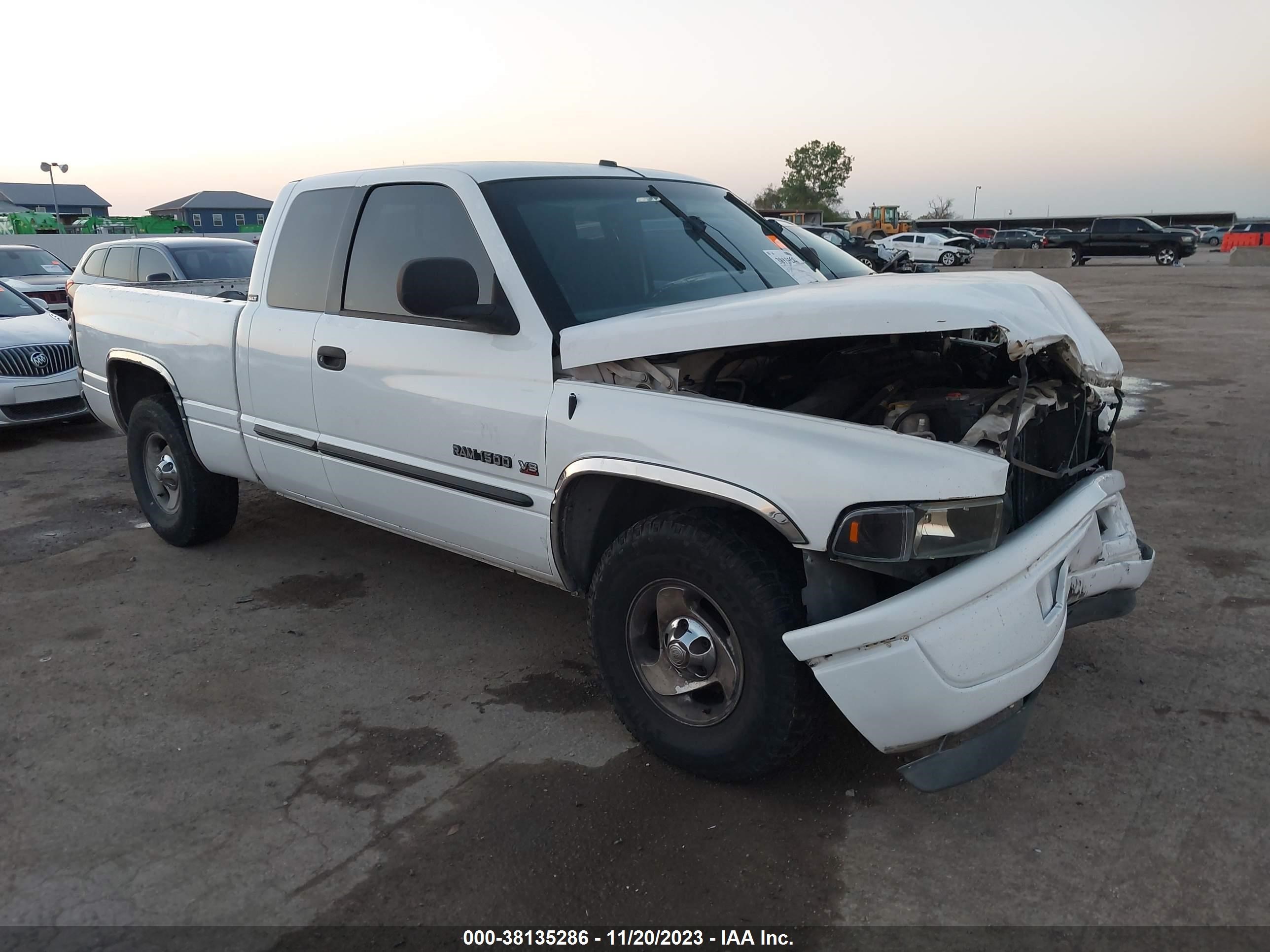 dodge ram 2001 3b7hc13z31m276696