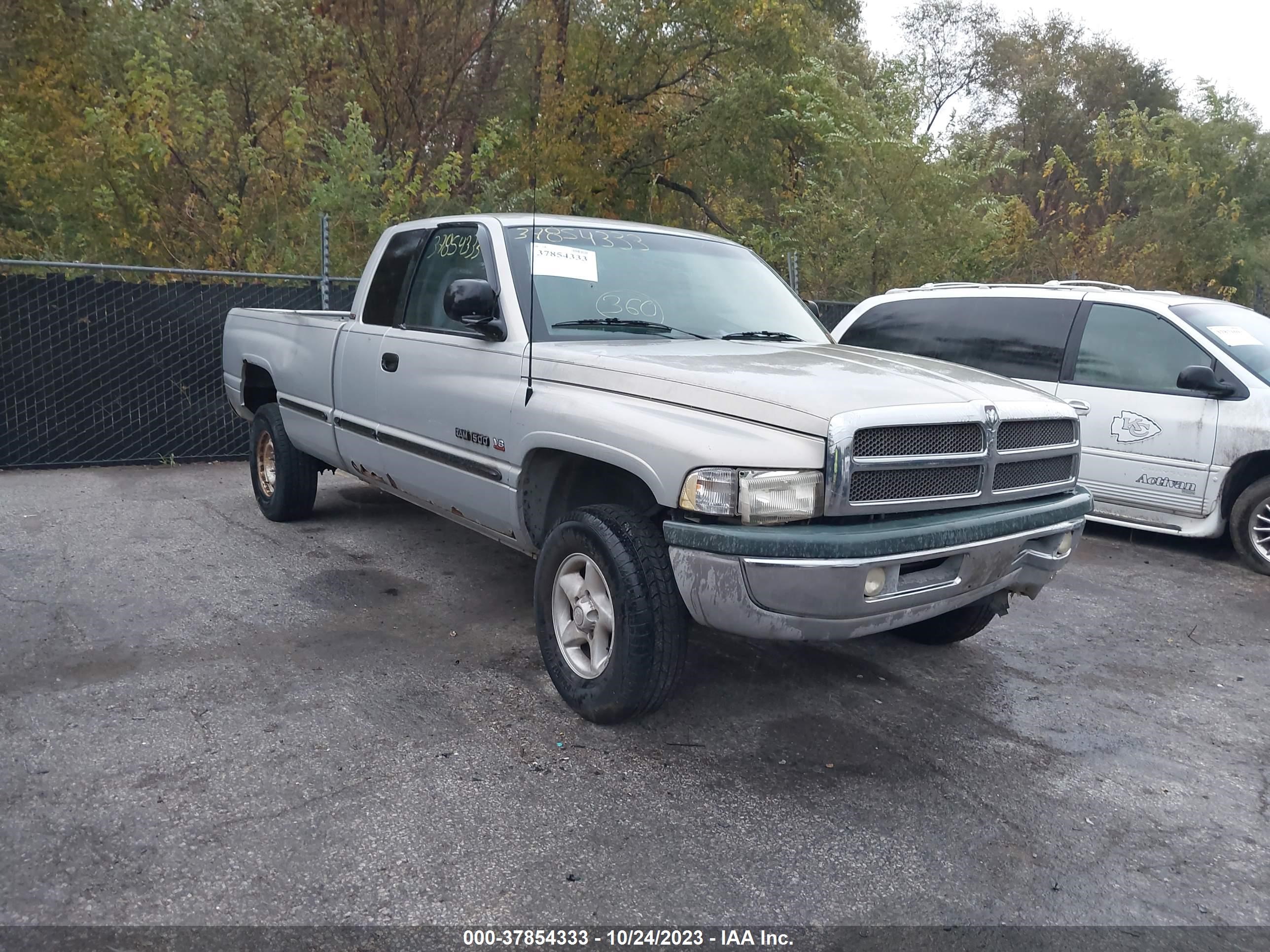 dodge ram 1999 3b7hf13z3xg104120