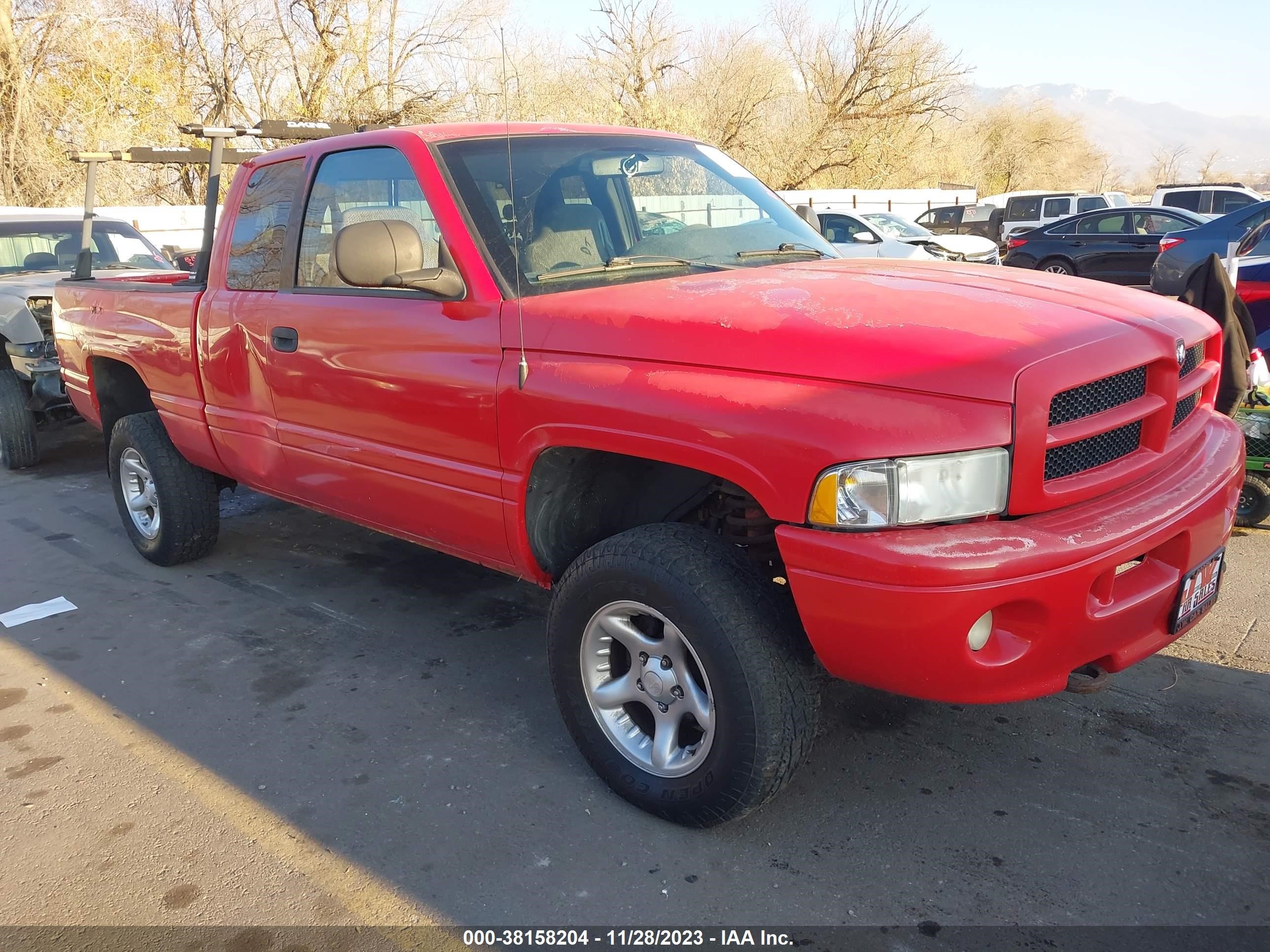 dodge ram 2001 3b7hf13z61g216806