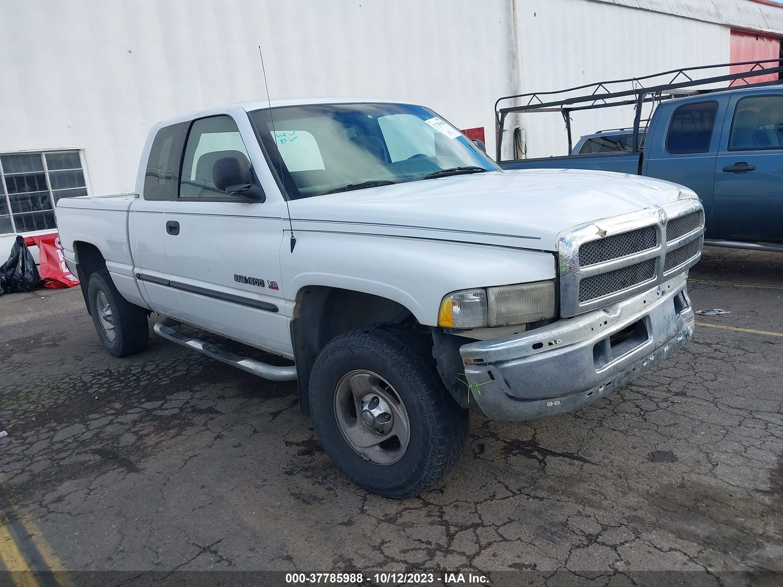 dodge ram 2000 3b7hf13z6yg125643