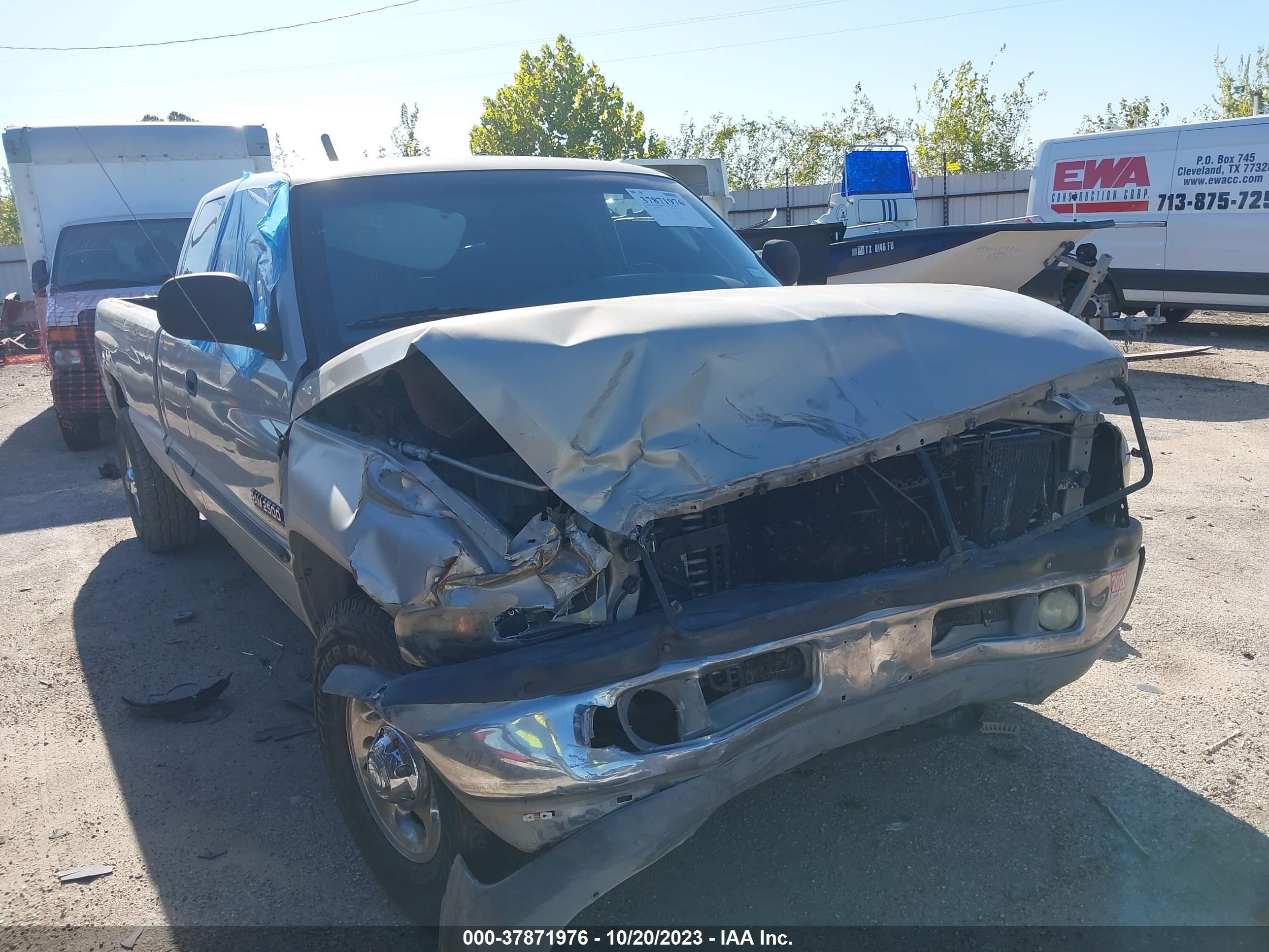 dodge ram 2001 3b7kc23631g215946