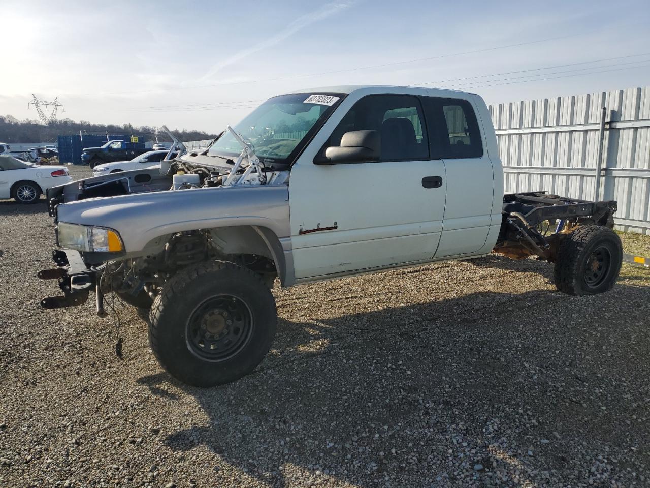 dodge ram 2001 3b7kf23631g781757