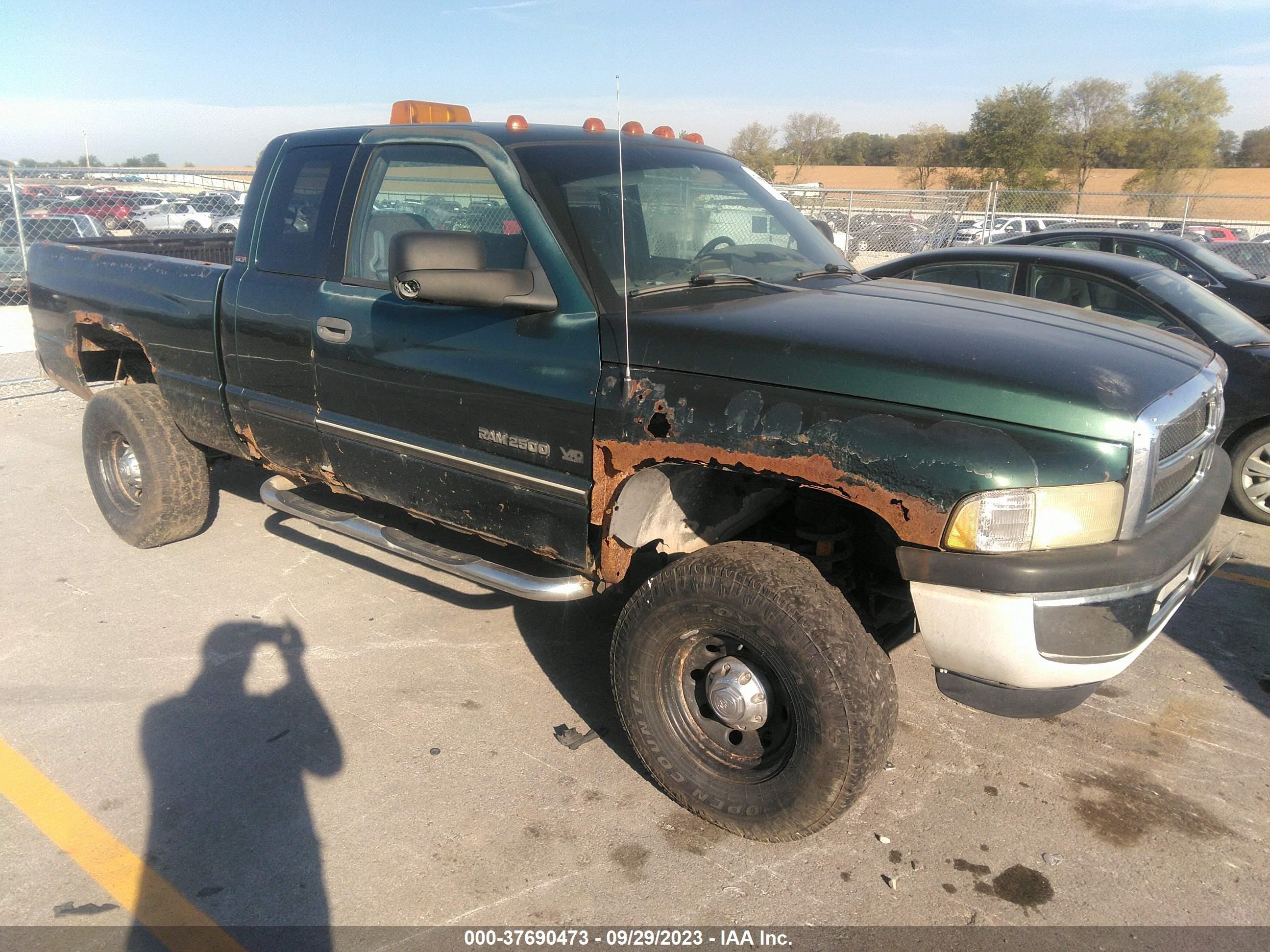 dodge ram 2001 3b7kf23671g793006