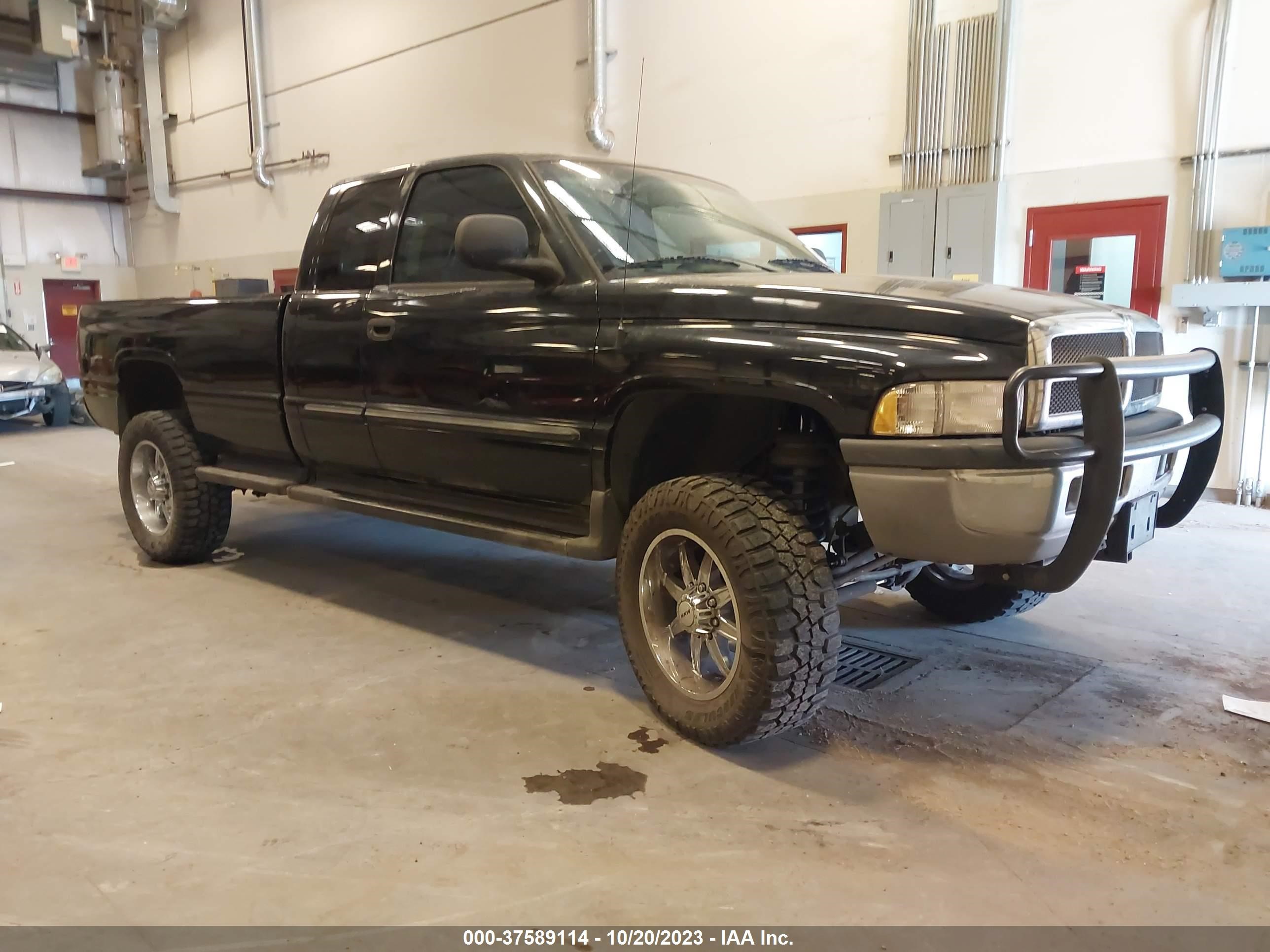 dodge ram 2001 3b7kf23731g732423