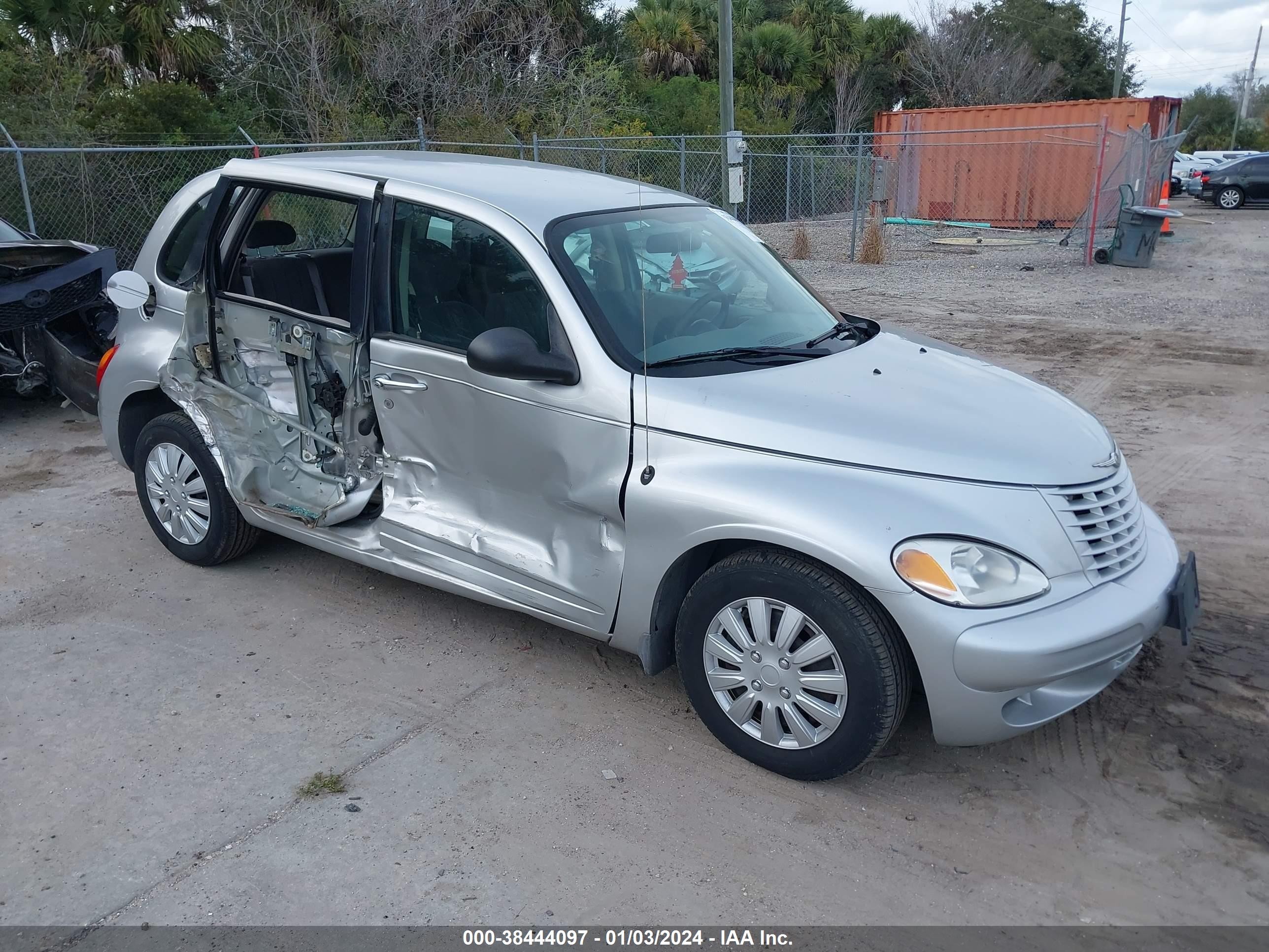 chrysler pt cruiser 2005 3c4fy48b05t521343