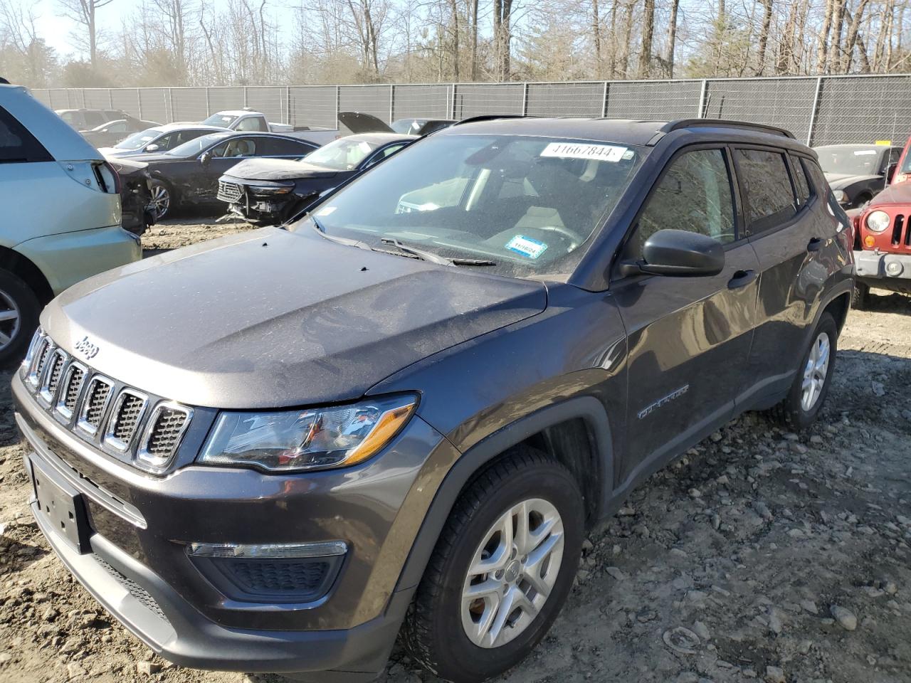 jeep compass 2018 3c4njcab0jt414372