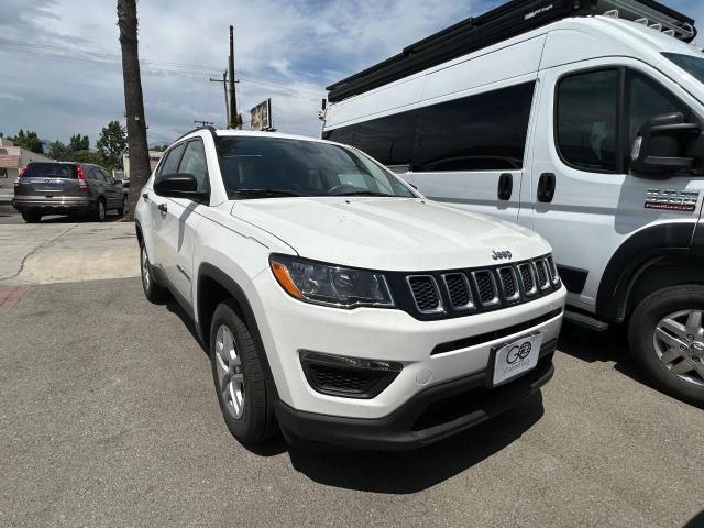 jeep compass 2018 3c4njcab4jt204552