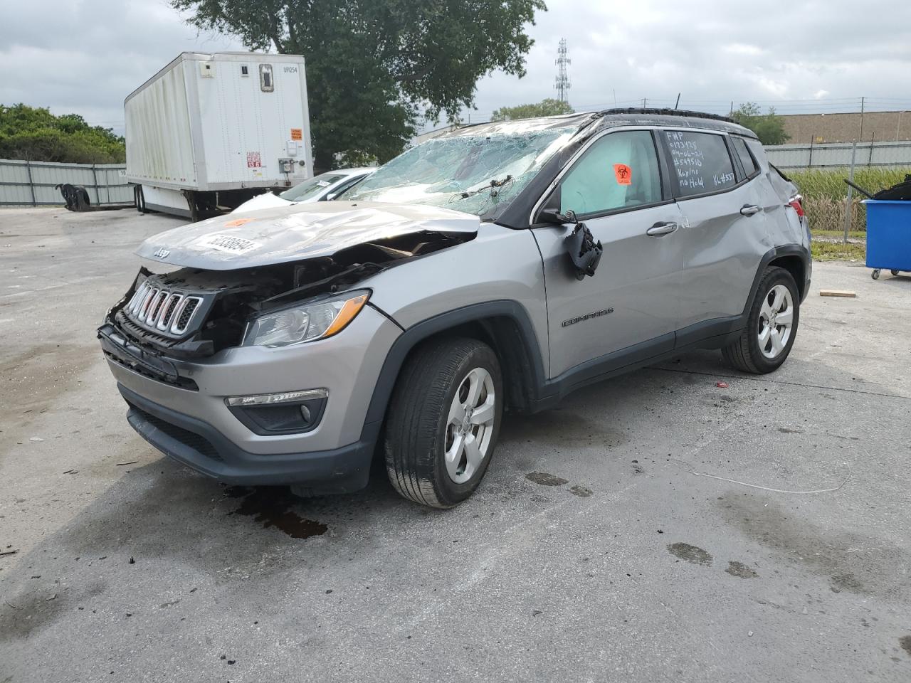 jeep compass 2018 3c4njcbb6jt286041