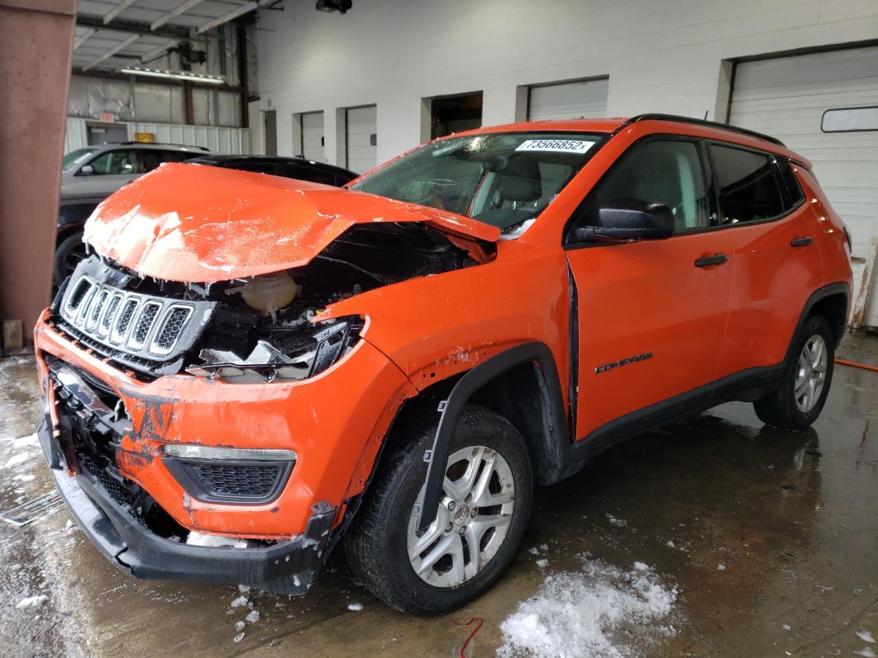 jeep compass 2018 3c4njdab0jt132156