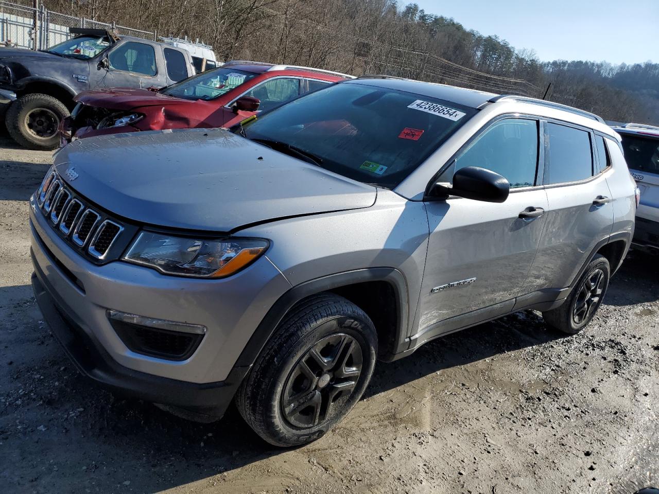 jeep compass 2018 3c4njdab3jt146813