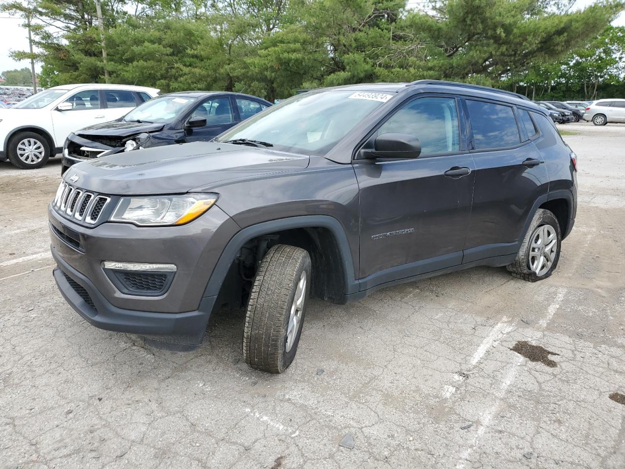 jeep compass 2018 3c4njdab3jt213541