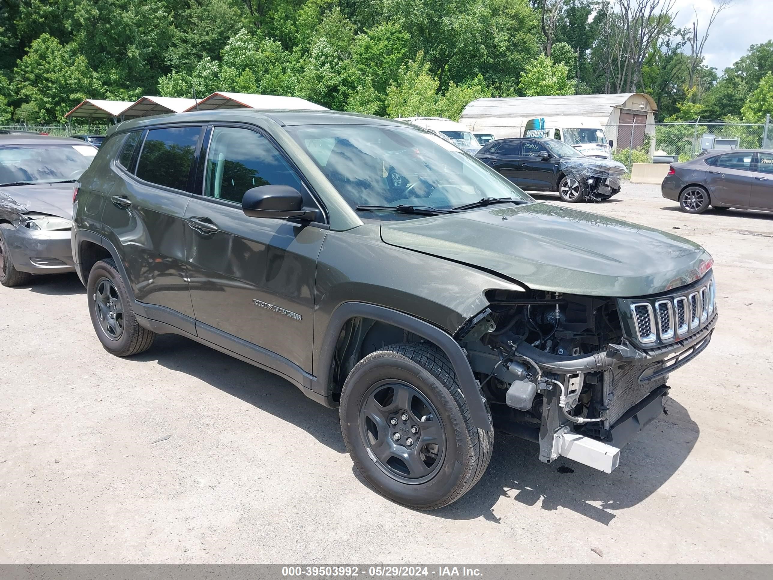 jeep compass 2019 3c4njdab4kt703102