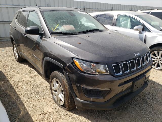 jeep  2018 3c4njdab7jt418764