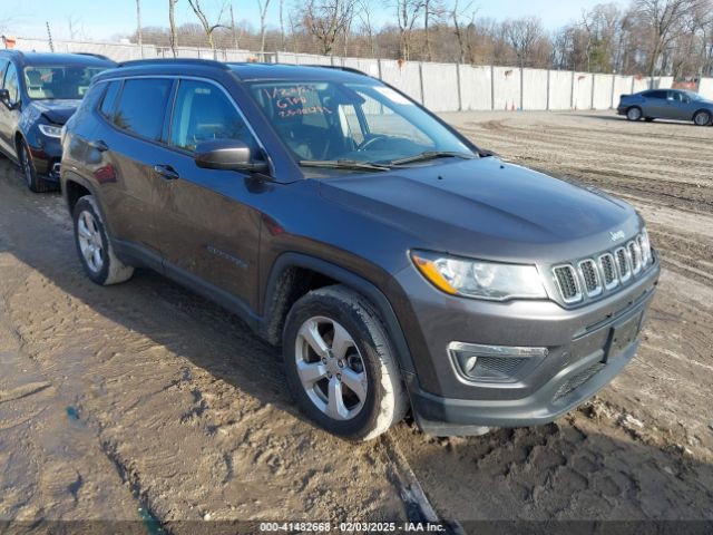 jeep compass 2018 3c4njdbb0jt316396