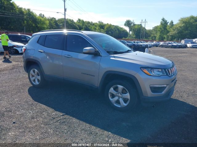 jeep compass 2018 3c4njdbb0jt359572