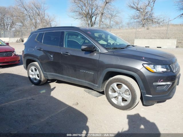 jeep compass 2018 3c4njdbb0jt501385