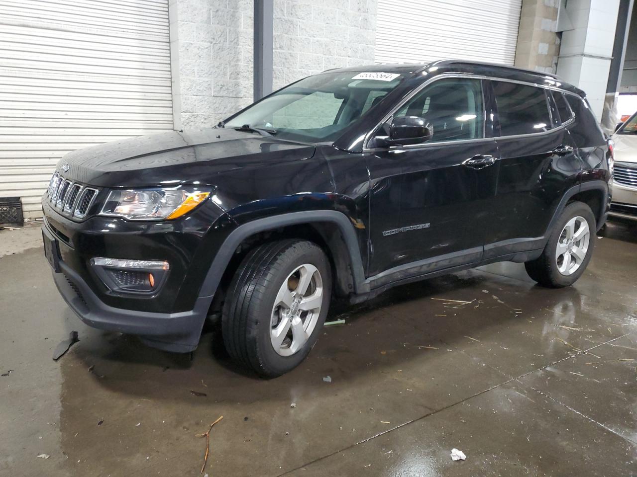 jeep compass 2018 3c4njdbb1jt320781