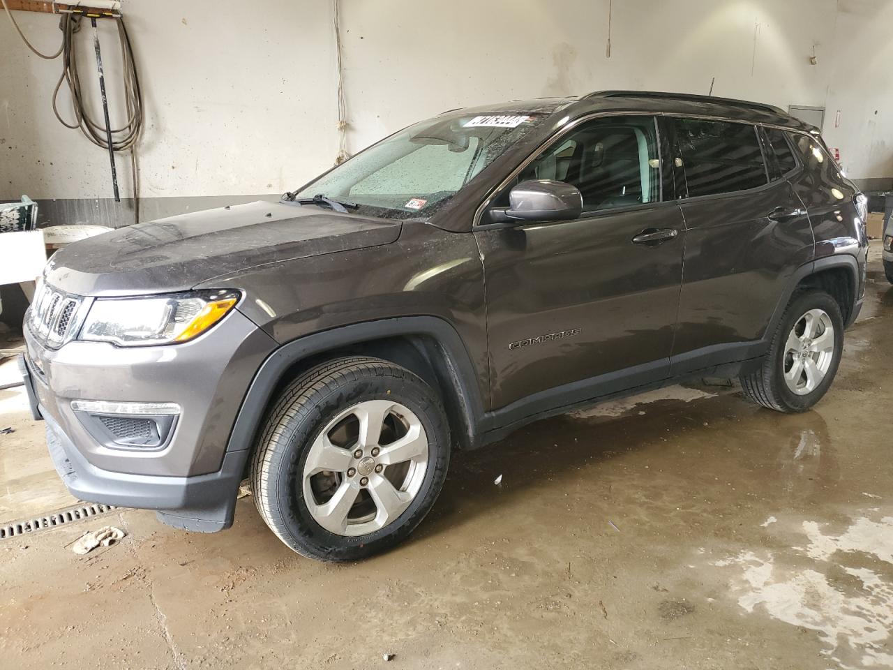 jeep compass 2018 3c4njdbb1jt434344