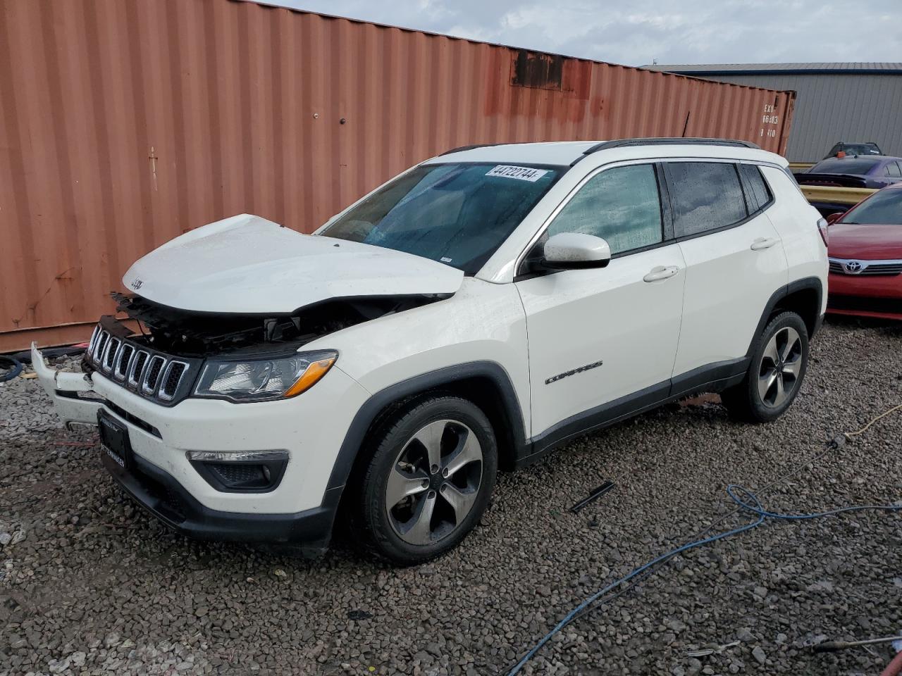 jeep compass 2018 3c4njdbb3jt155137