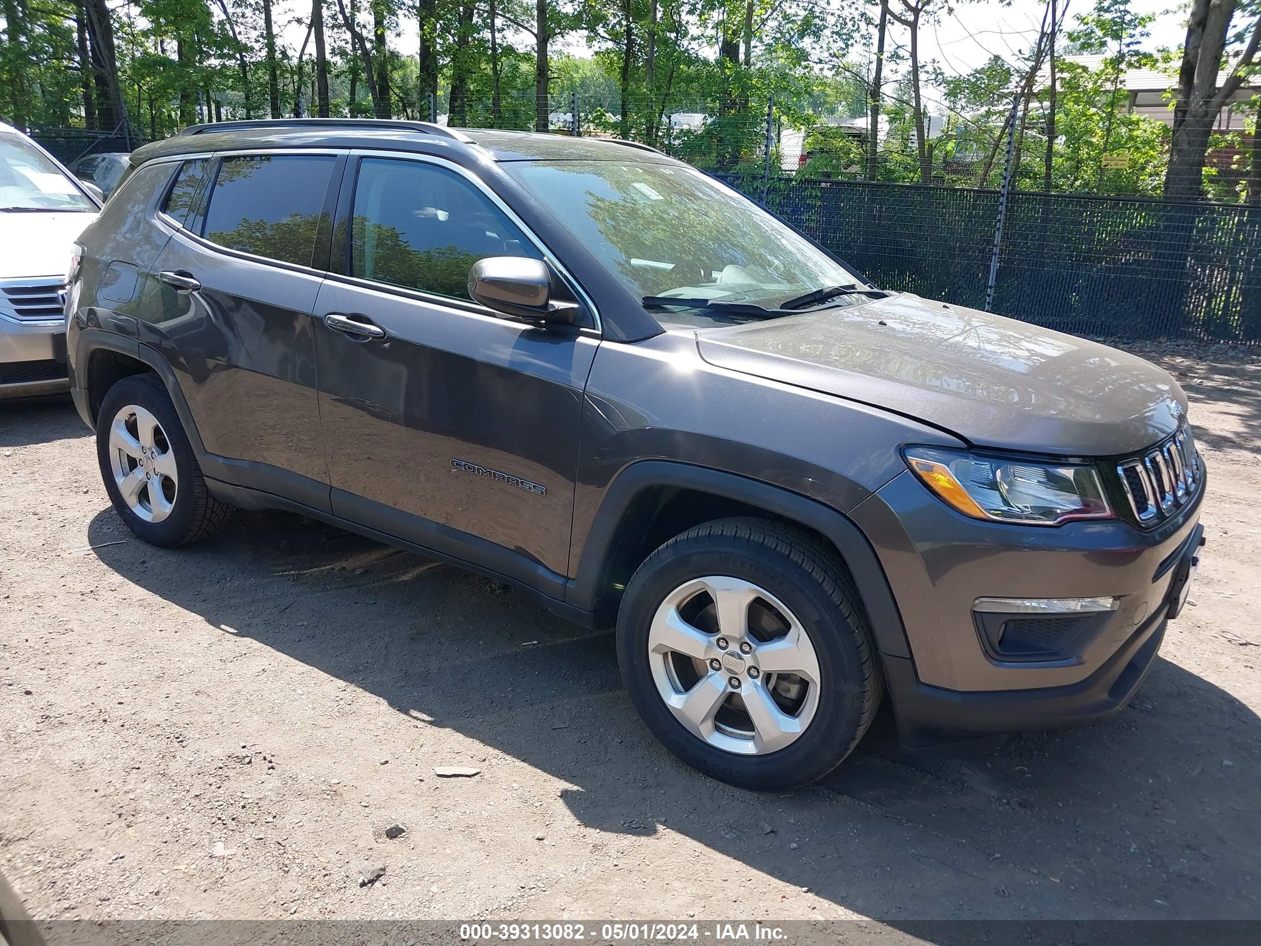 jeep compass 2019 3c4njdbb4kt792555