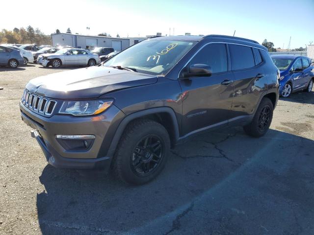 jeep compass 2018 3c4njdbb6jt160980