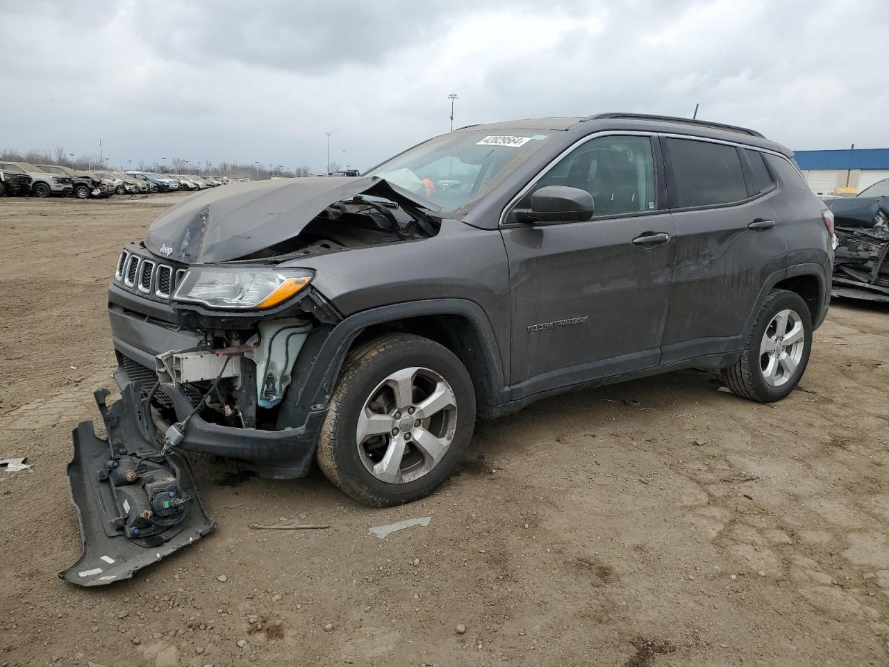 jeep compass 2018 3c4njdbb6jt343327