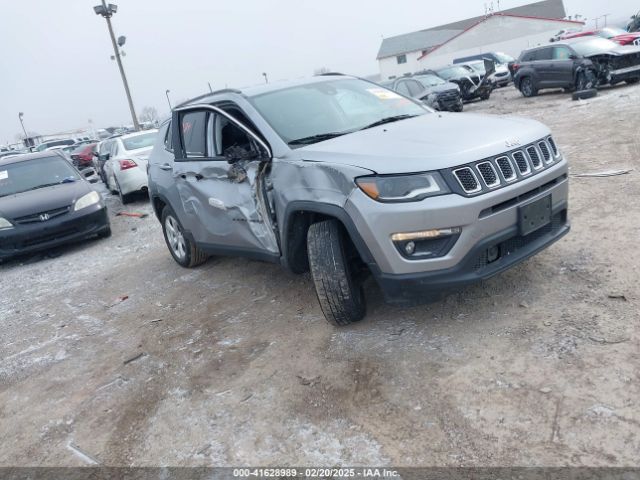 jeep compass 2018 3c4njdbb7jt393198