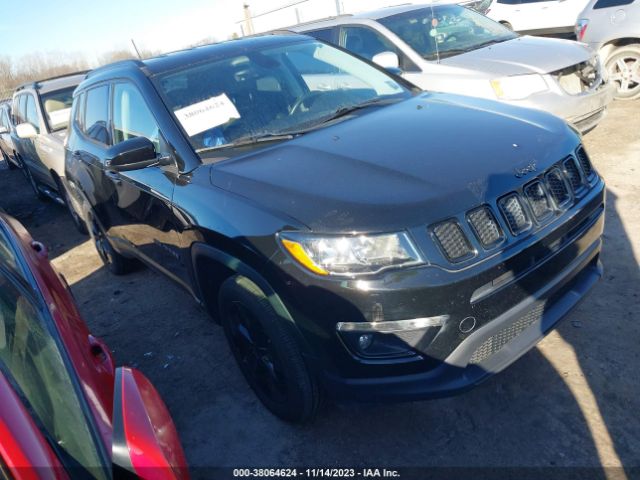 jeep compass 2018 3c4njdbb8jt395557